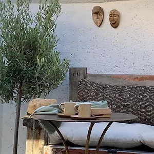 La Terrasse Du Pont Jullian Charme Et Calme Dans Le Coeur Historique LʼIsle-sur-la-Sorgue