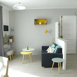 Provencal Vintage Cocoon Apartment